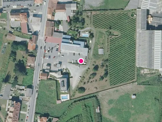 Aparcadero en Teo, mejor de madrugada