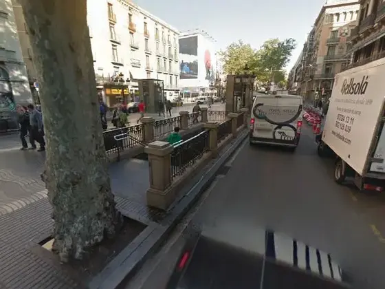 Metro Barcelona, Parada Liceu