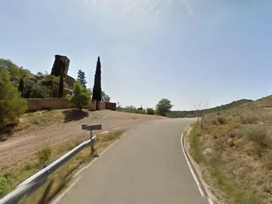 Al lado del cementerio