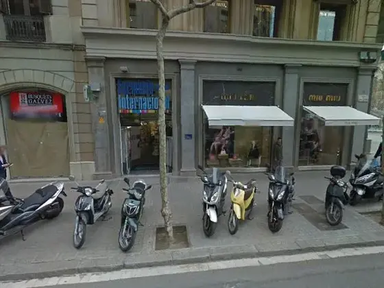 Farmacia cerca del metro de Passeig de Gràcia