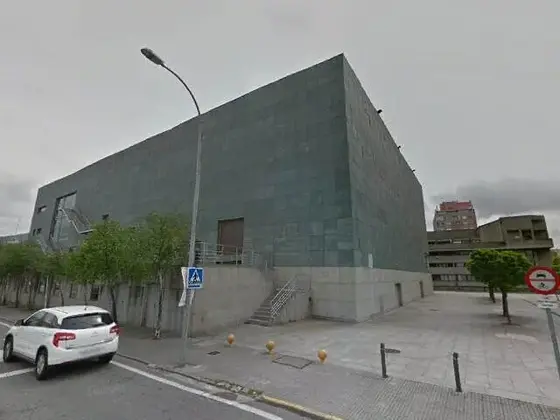 Baños del Auditorio Municipal Volagarcía de Arousa sótano
