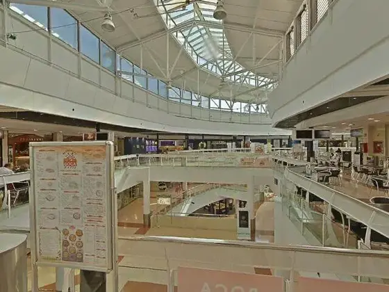 Baños del Centro comercial Carrefour de Cornellà