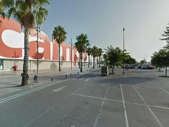 Parking del Alcampo entre Decathlon y Leroy Merlin