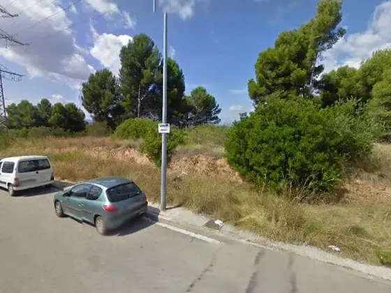 Bosquecito junto a la Calle Atenas en Rubí