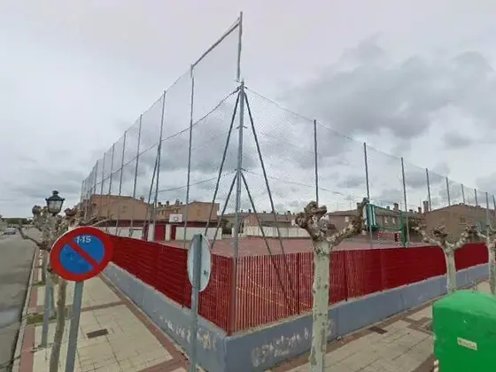 En las pistas expuestos