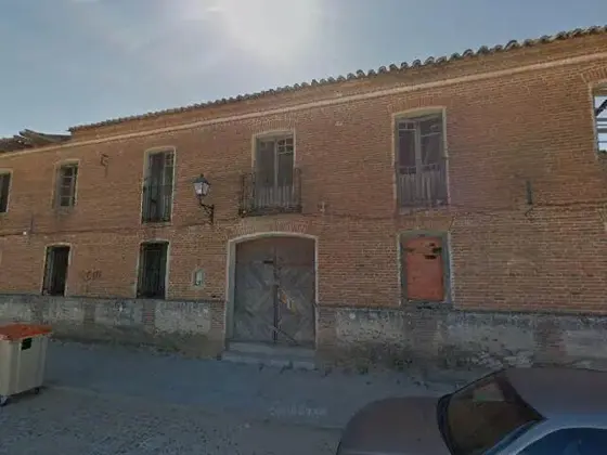 Cuartel de la guardia abandonado